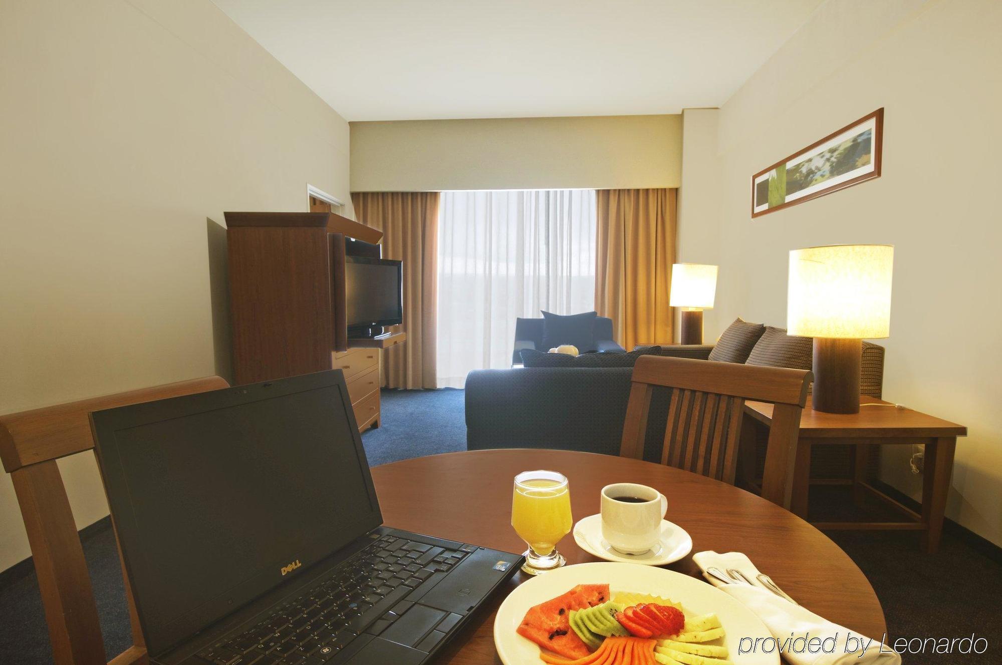 Cuautitlán Izcalli Fiesta Inn Cuautitlan מראה חיצוני תמונה
